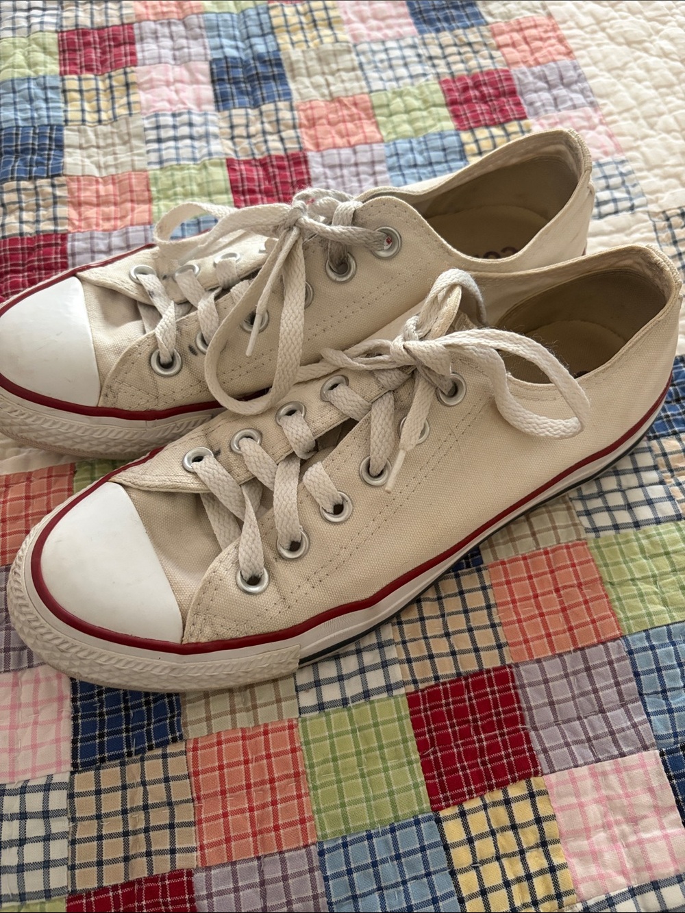 Women’s converse